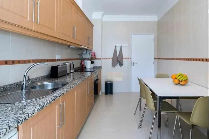 Mello Apartamento Renovado, Praia De Quarteira 0*,
